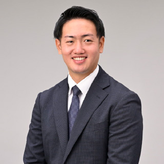 山際 智之